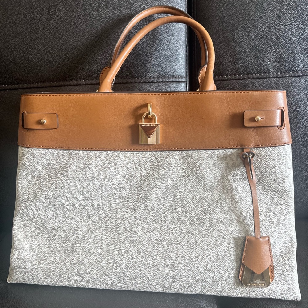 Michael Kors bag